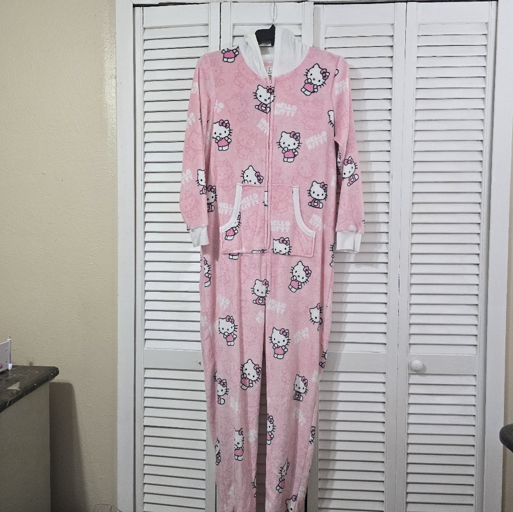 Hello Kitty Soft Pink and White Fleece